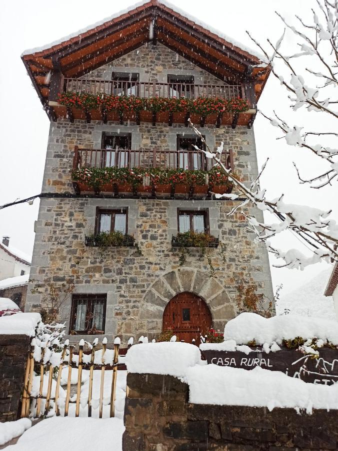 Hotel Casa Rural Elurkoia à Isaba Extérieur photo